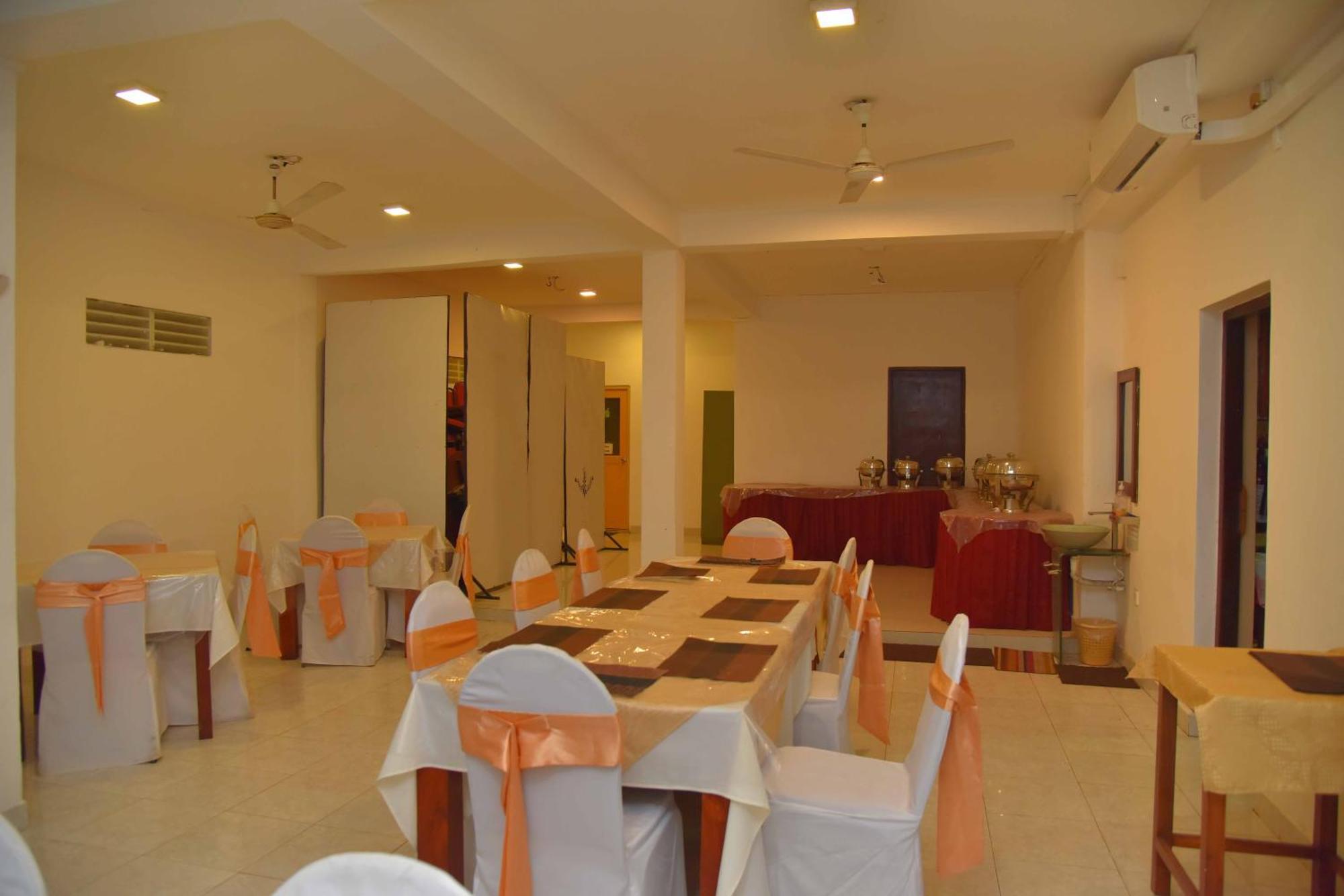 Emarald Holiday Homes Anuradhapura Exterior foto